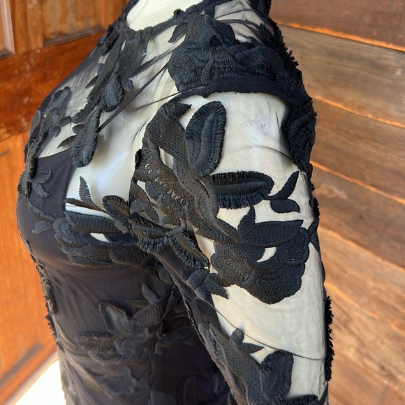 Topshop 100% polyester two layer mesh floral body on long sleeve dress - Picture 5 of 9